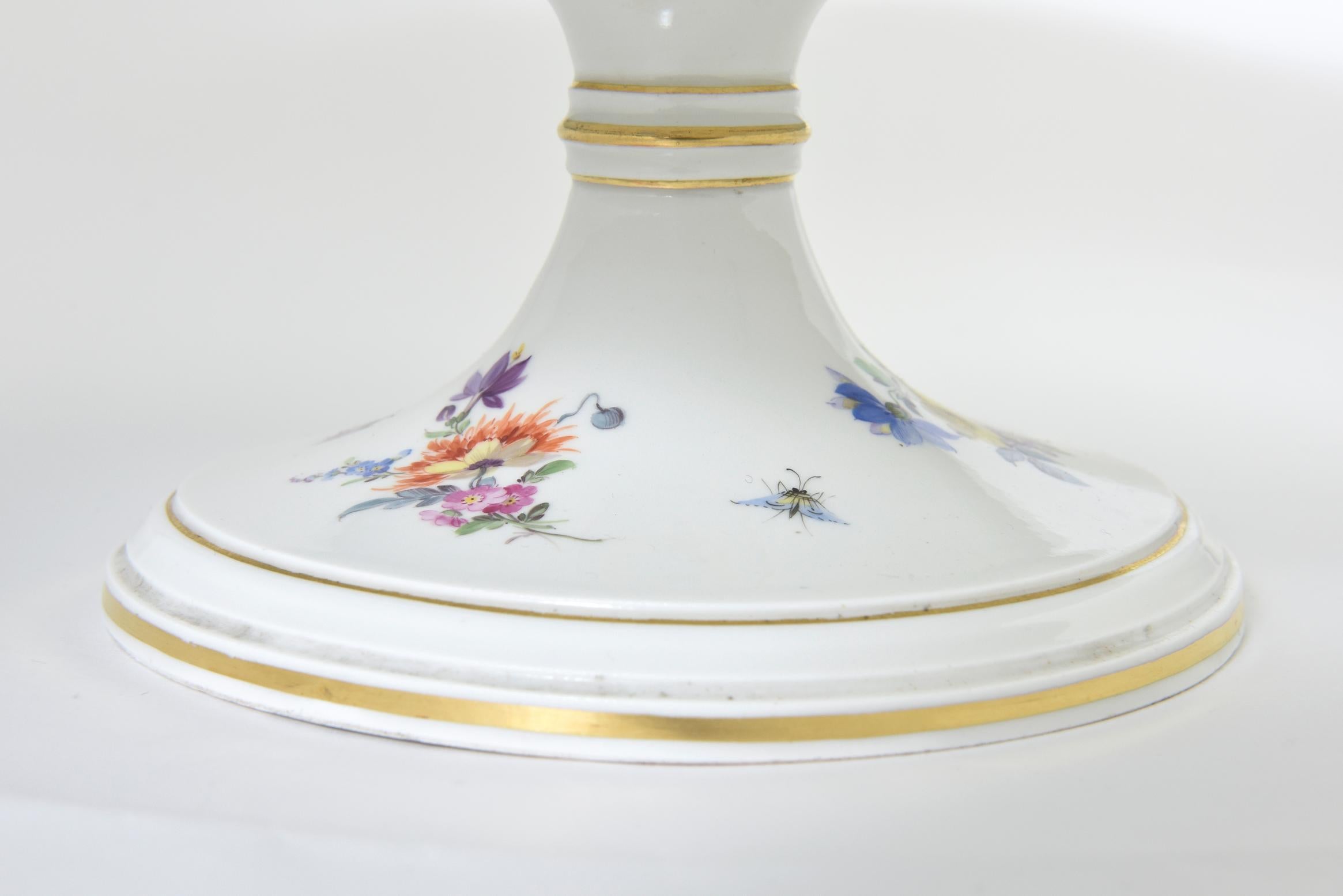 Meissen Floral Cake Stand with a Gilt Scalloped Edge 2