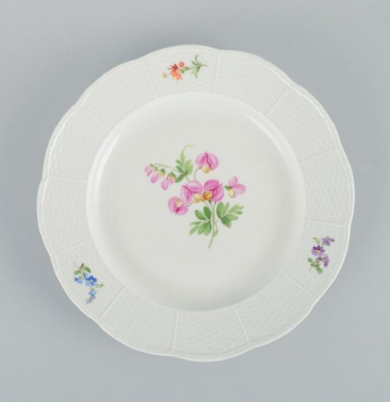Hand-Painted Meissen, Four Dinner Plates in Porcelain with Floral Motifs