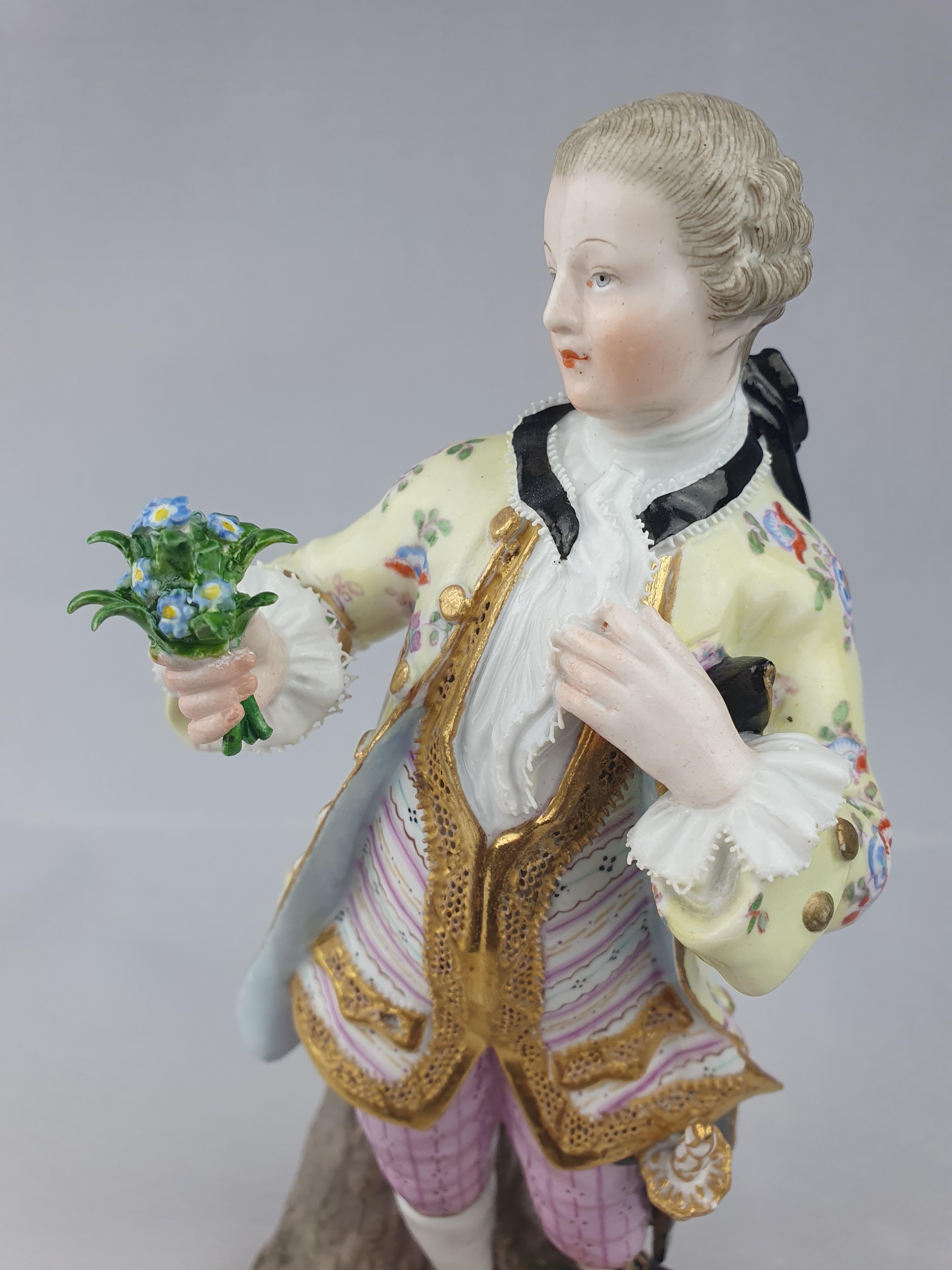 Meissen Gallant Holding Flowers In Good Condition For Sale In Altrincham, GB
