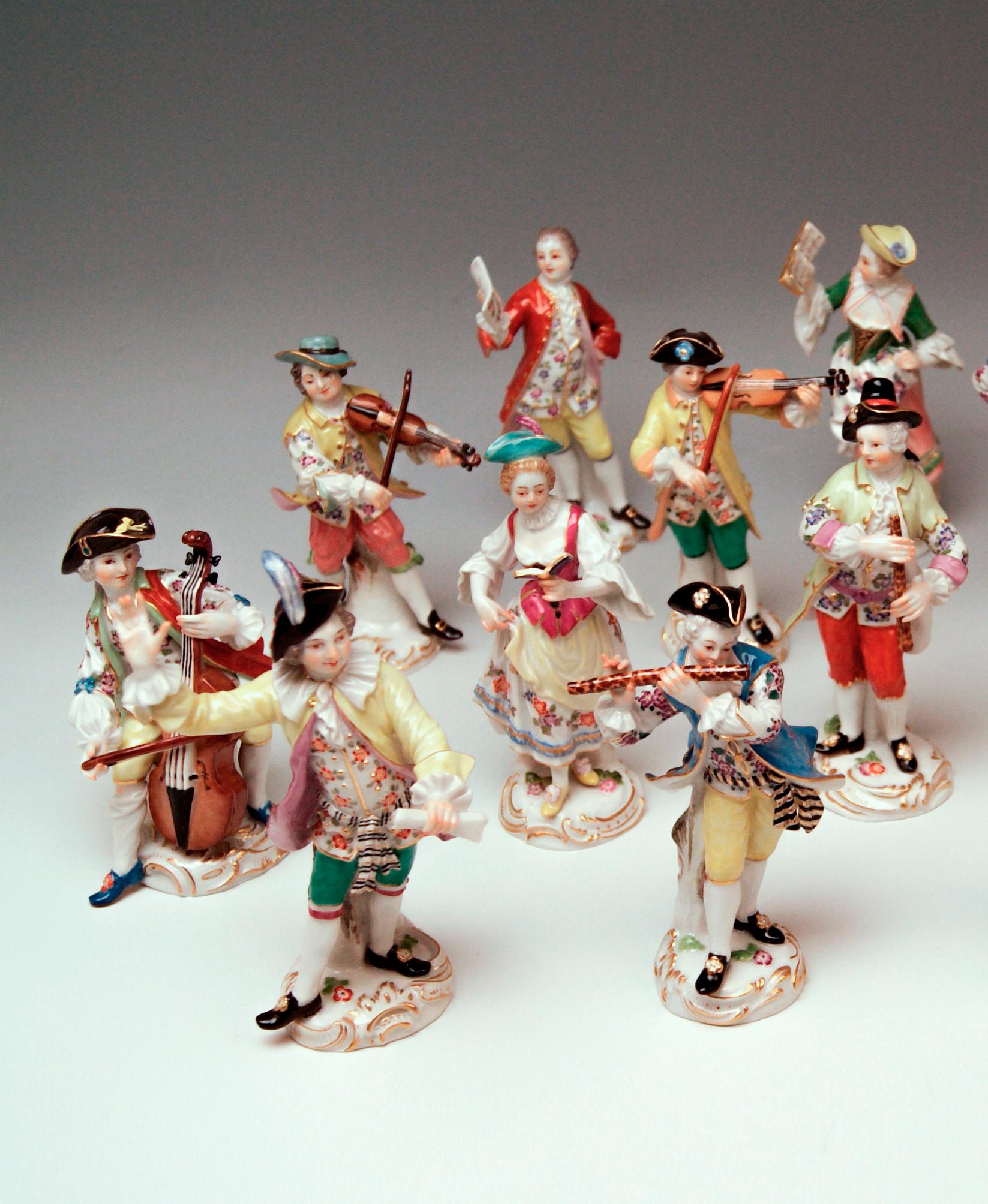 Meissen gorgeous group of figurines 'GALLANT ORCHESTRA', once created by Johann Joachim Kaendler (1706-1775) and Friedrich Elias Meyer (1723-1785): 16 figurines

Size:
Average height of figurines: circa 13.5 - 16.0 cm / 5.31 - 6.29