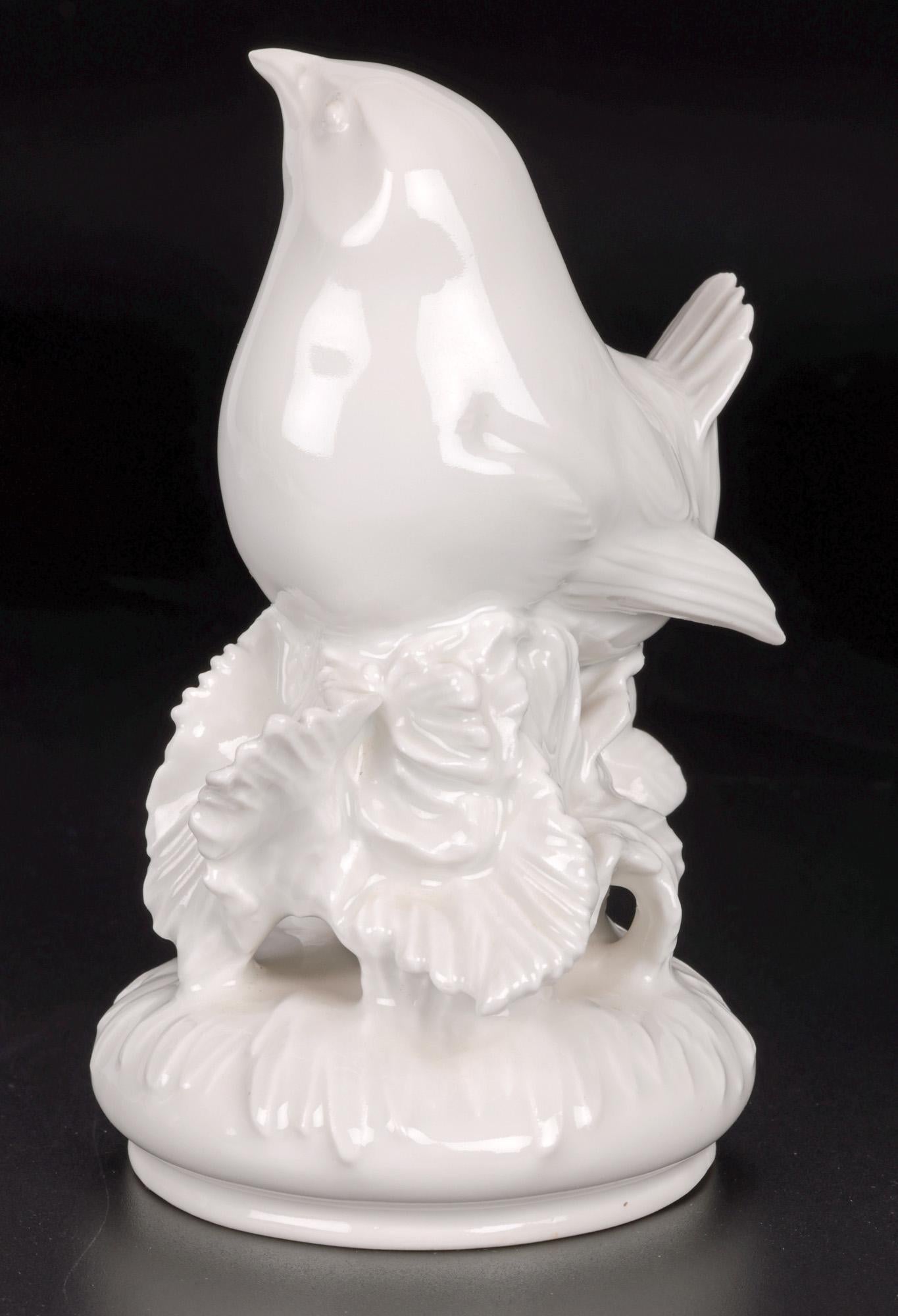 Porcelaine Figure d'oiseau de jardin en porcelaine allemande Weiss de Meissen en vente