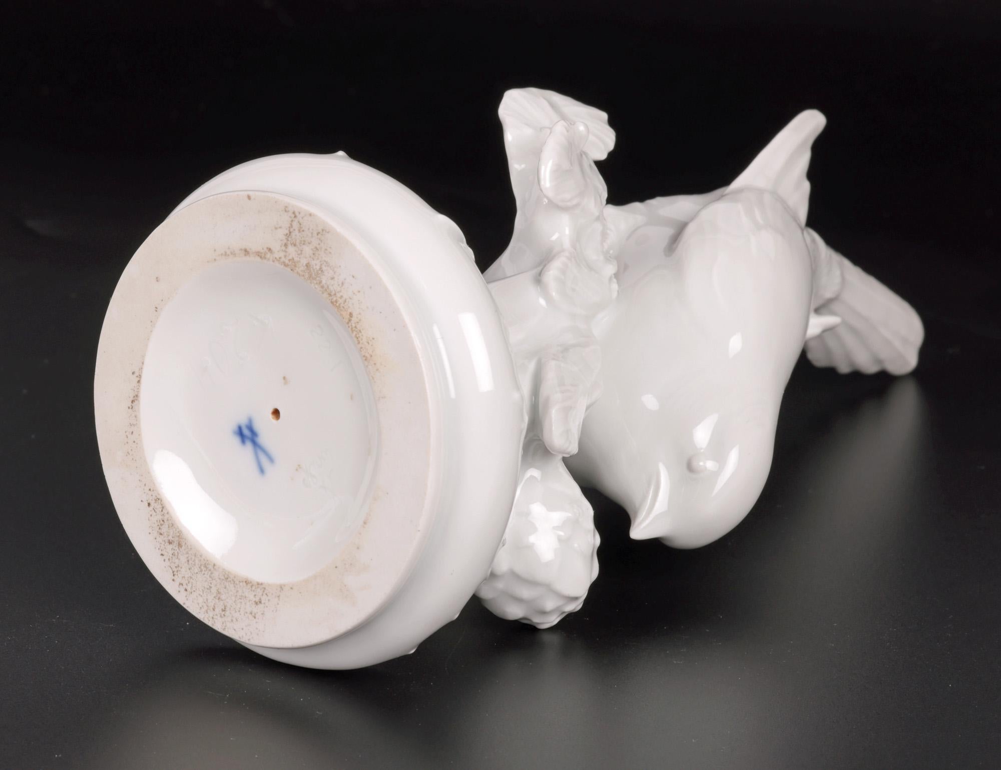 Meissen German Weiss Porcelain Garden Bird Figure For Sale 3