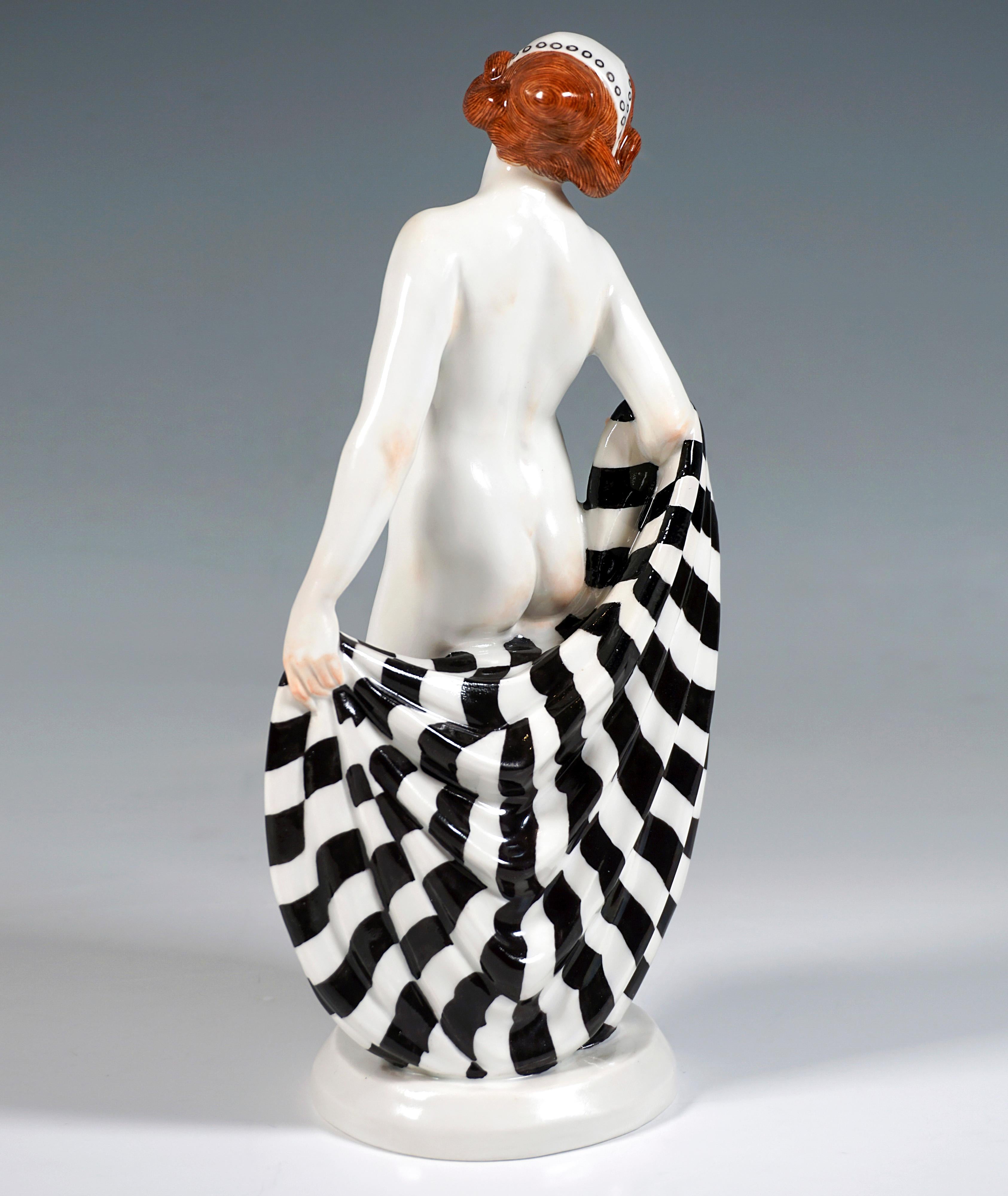 Meissen Germany Art Nouveau Figurine Girl With Shawl, by Theodor Eichler, c 1913 In Good Condition For Sale In Vienna, AT