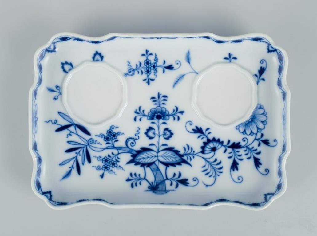 Meissen, Germania. Calamaio in porcellana con motivo Blue Onion. in vendita 2
