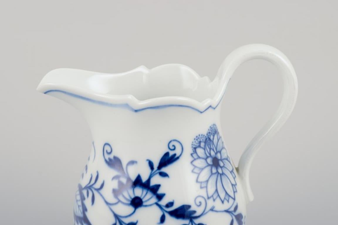 Meissen, Alemania. Patrón Cebolla Azul. Jarra de leche. Pintado a mano en azul. Alemán en venta