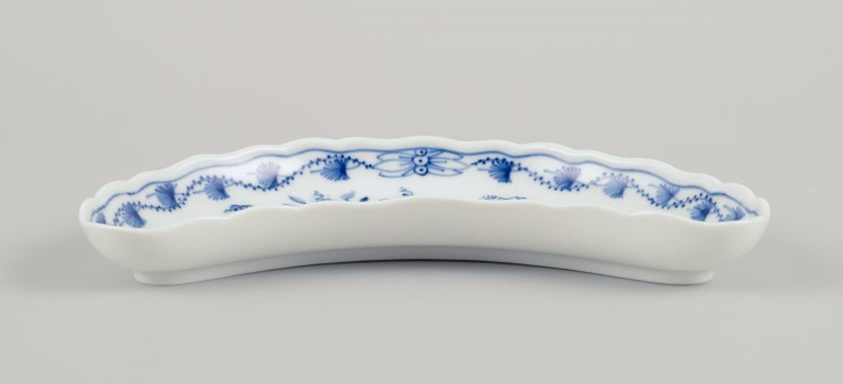 Meissen, Alemania. Patrón Cebolla Azul. Juego de cuatro platos de porcelana. en Excelente estado para la venta en Copenhagen, DK