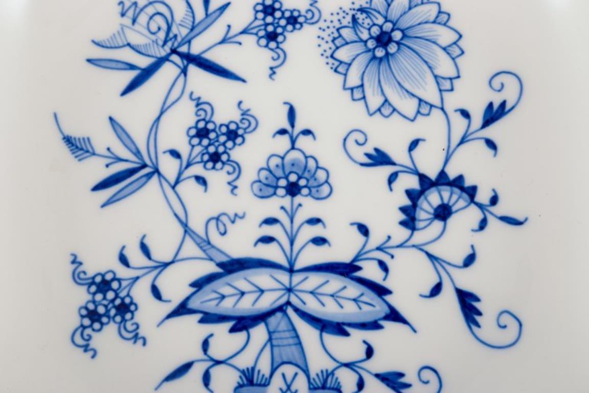 Meissen, Alemania. Cuenco cuadrado con dibujo de cebolla azul. Porcelana pintada a mano. Pintado a mano en venta