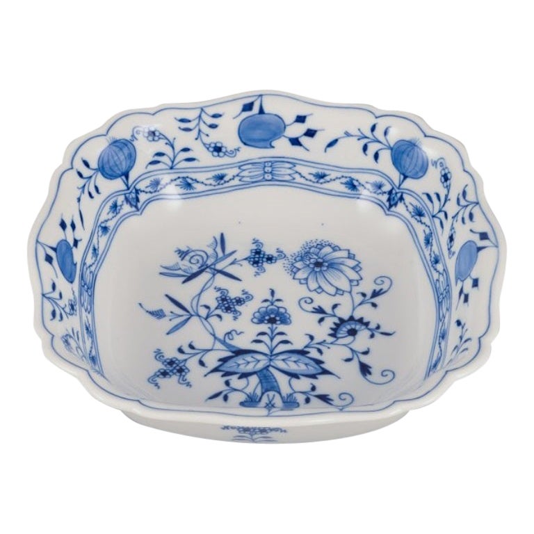 Meissen, Germany. Blue Onion pattern square bowl. Hand-painted porcelain.