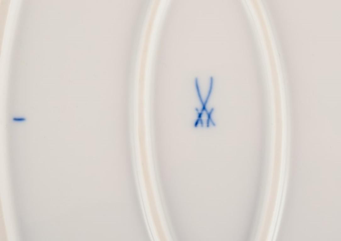 Meissen, Alemania. Patrón Cebolla Azul. Dos fuentes ovaladas de porcelana. en venta 1