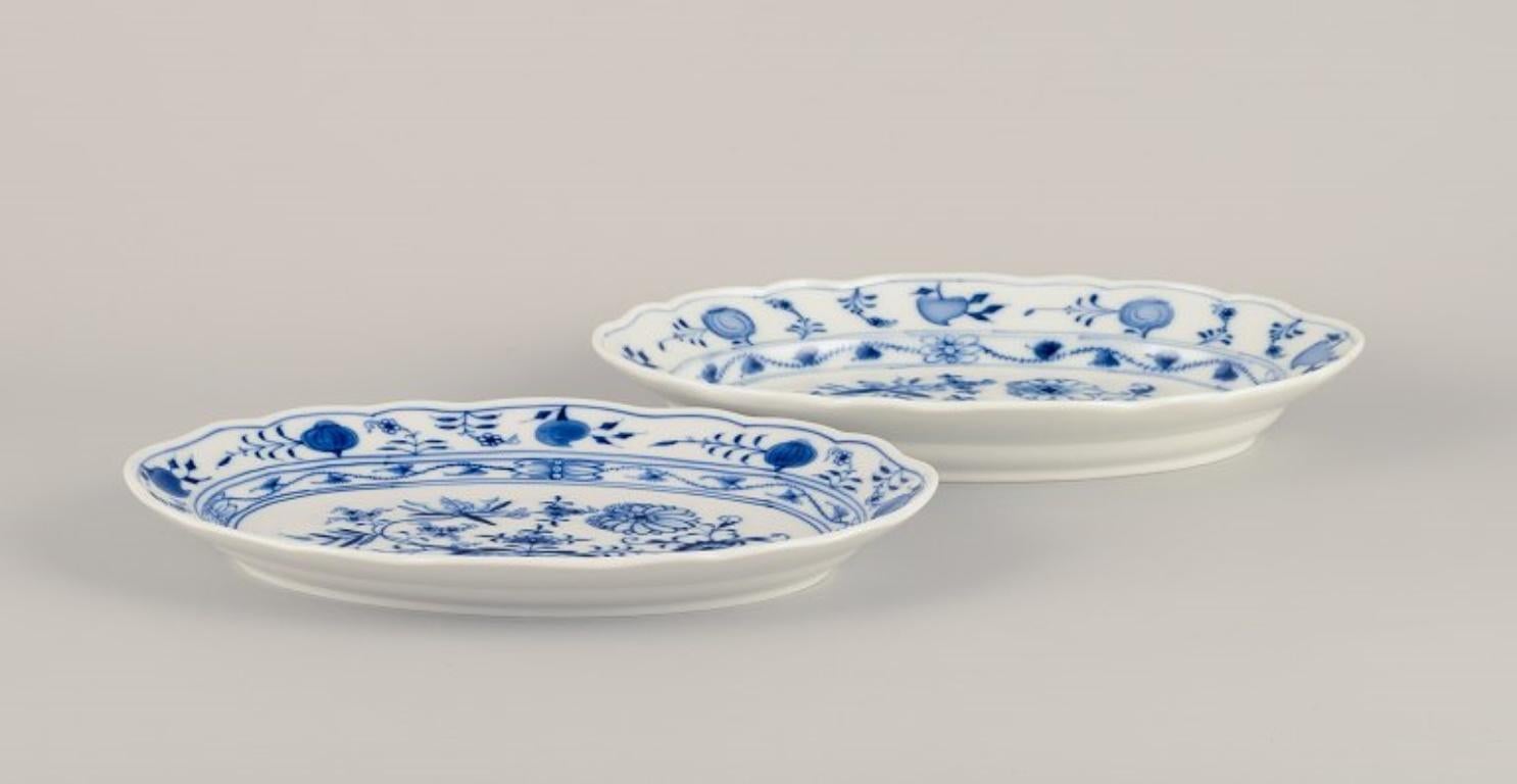 Meissen, Alemania. Patrón Cebolla Azul. Dos fuentes ovaladas de porcelana. en venta 2