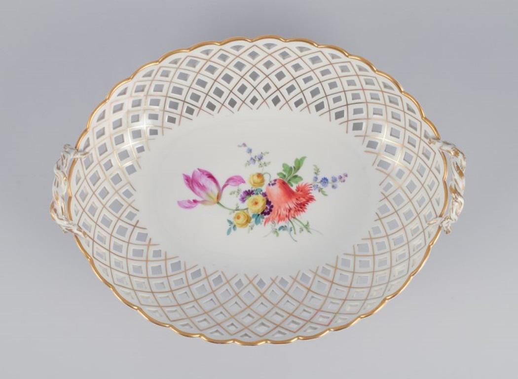 Hand-Painted Meissen, Germany. Colossal open lace oval bowl in porcelain. For Sale
