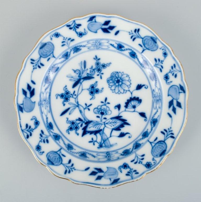 Hand-Painted Meissen, Germany, Five Blue Onion Pattern Porcelain Plates