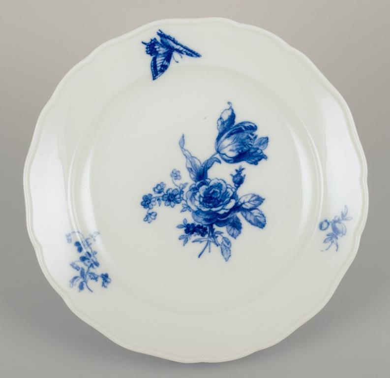 Meissen, Germania. Quattro piatti da portata in porcellana. Anni '20/'30 In condizioni ottime in vendita a Copenhagen, DK