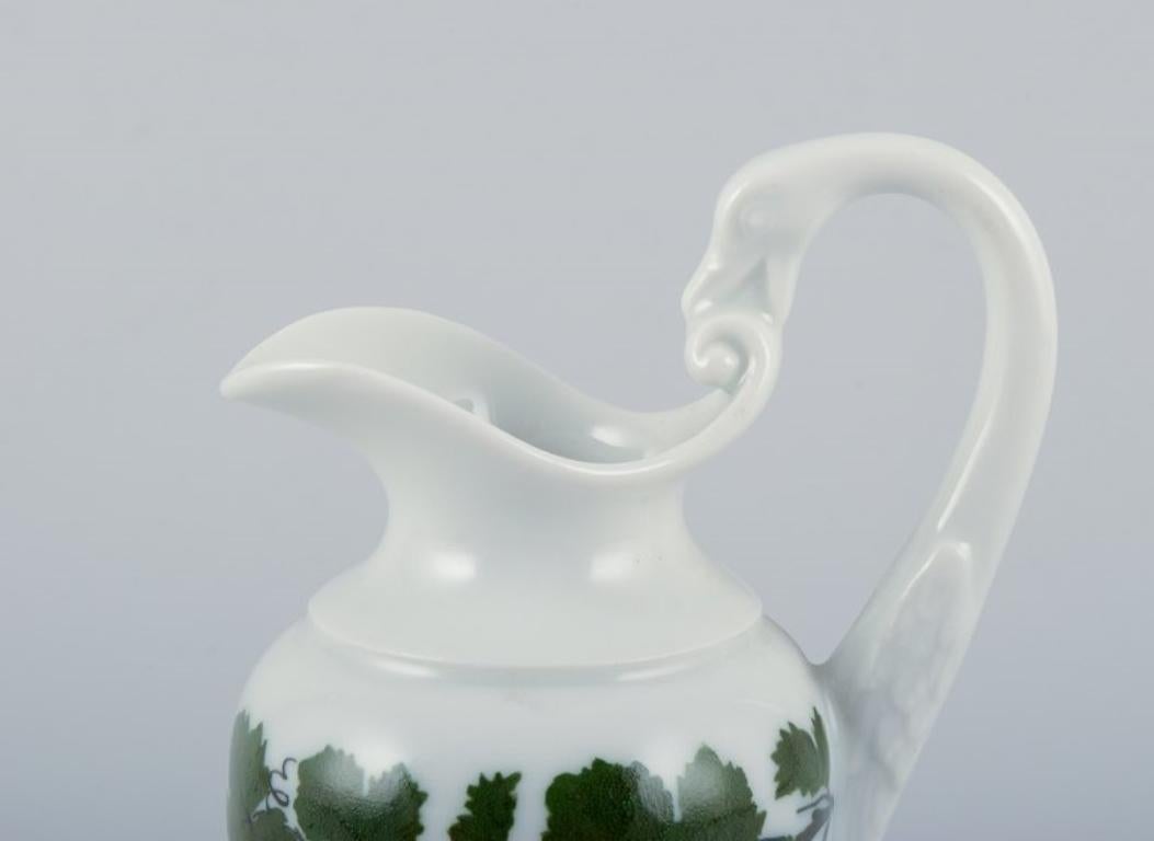 Porcelain Meissen, Germany, Green Ivy Vine, sugar bowl and creamer in porcelain. For Sale