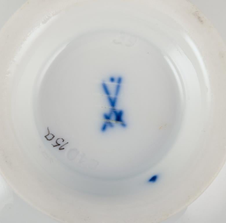 Meissen, Alemania, Vid de hiedra verde, dos grandes tazas de desayuno con platillos. en venta 2