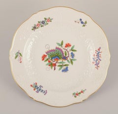 Meissen, Germany. Hand-painted dinner plate in porcelain, 1930s