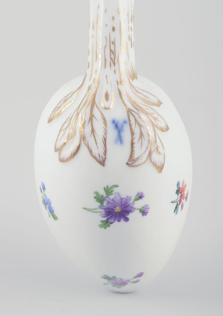 Meissen, Alemania. Gran cuchara antigua de porcelana con motivos florales, S. XIX Porcelana en venta