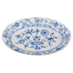Vintage Meissen, Germany. Large oval Blue Onion pattern serving platter.