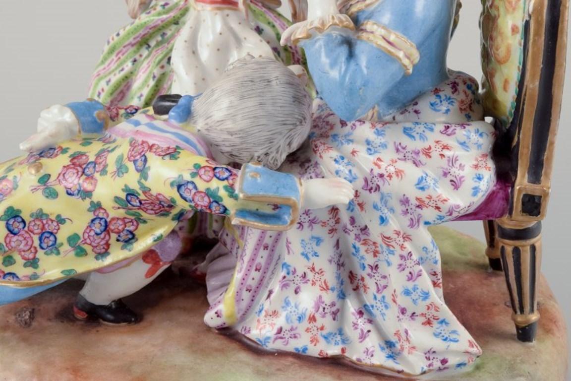 Meissen, Alemania. Gran grupo de porcelana de tres figuras nobles. S. XIX en Excelente estado para la venta en Copenhagen, DK