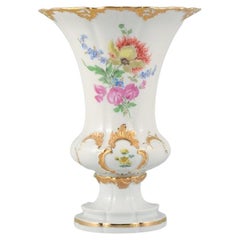 Grand vase en porcelaine peint à la main avec des fleurs, Meissen, Allemagne