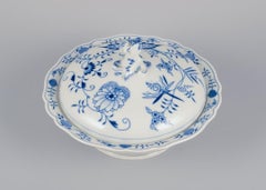 Meissen, Germany. Large round Blue Onion tureen with lid.
