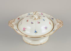 Meissen, Germany, large round tureen with lid in porcelain.