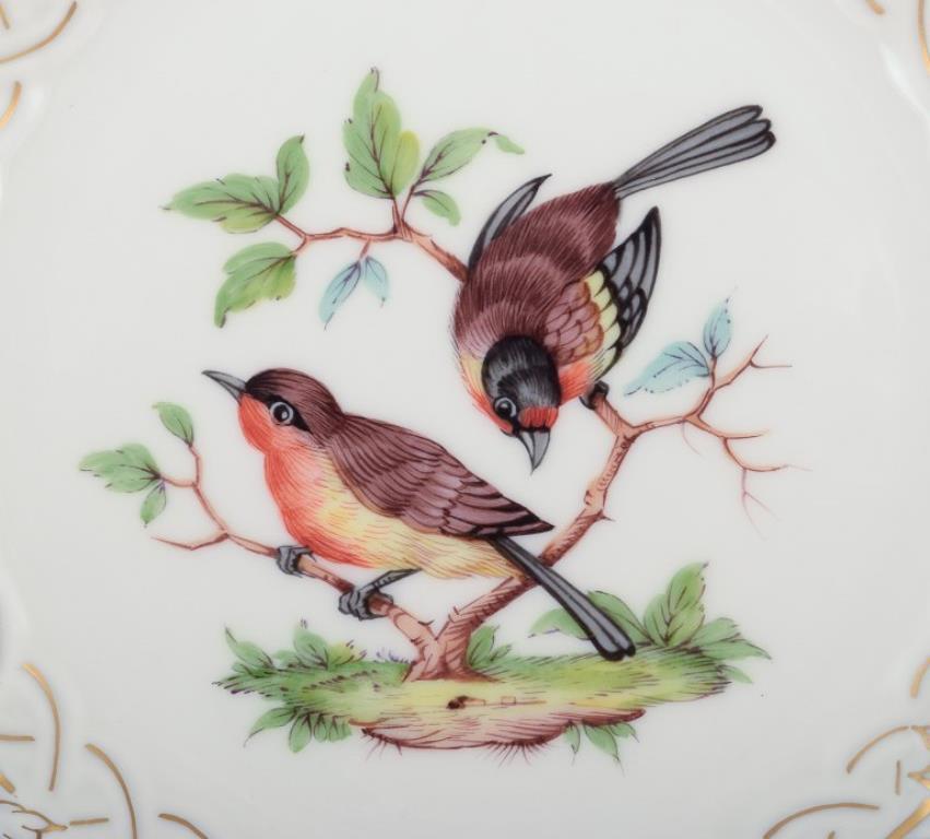 Meissen, Alemania. Plato de porcelana de encaje abierto con motivo de pájaros e insectos Alemán en venta