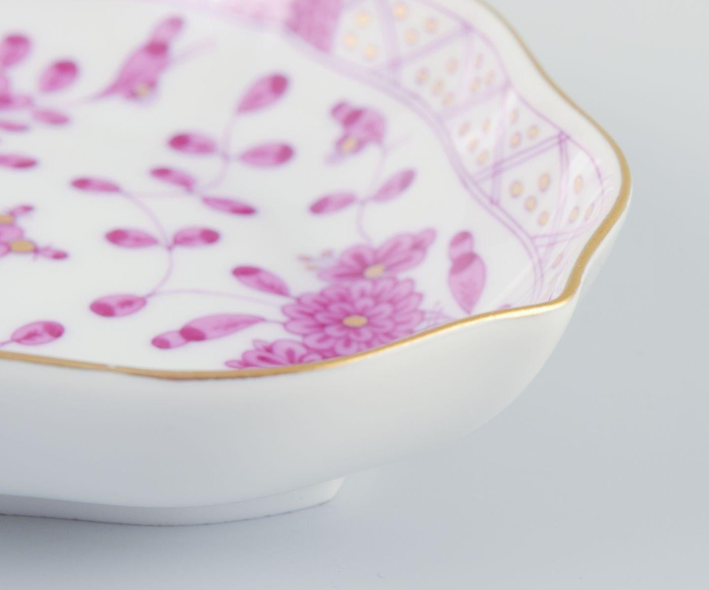 20th Century Meissen, Germany. Pink Indian Flower. Set of five small bowls in porcelain. For Sale