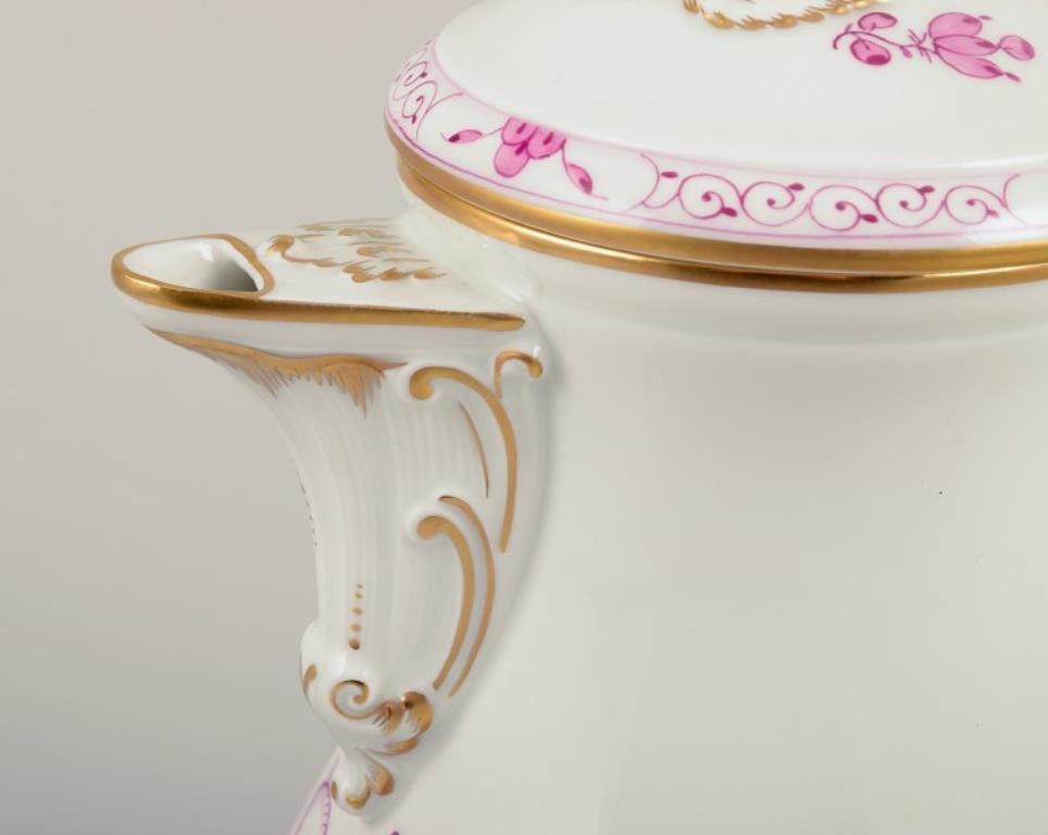 Meissen, Alemania. Cafetera de porcelana 