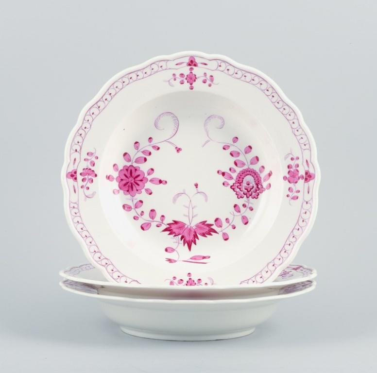 Hand-Painted Meissen, Germany, Pink Indian, Set of Three Deep Plates, Approx, 1900