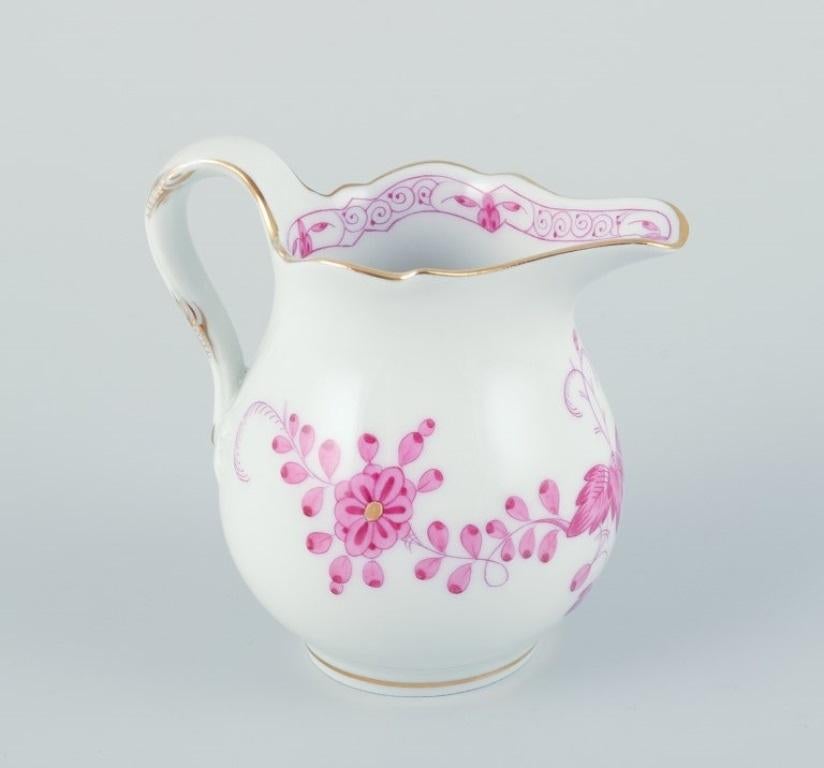 Meissen, Germany. Pink Indian sugar bowl and creamer in hand-painted porcelain.  In Excellent Condition For Sale In Copenhagen, DK