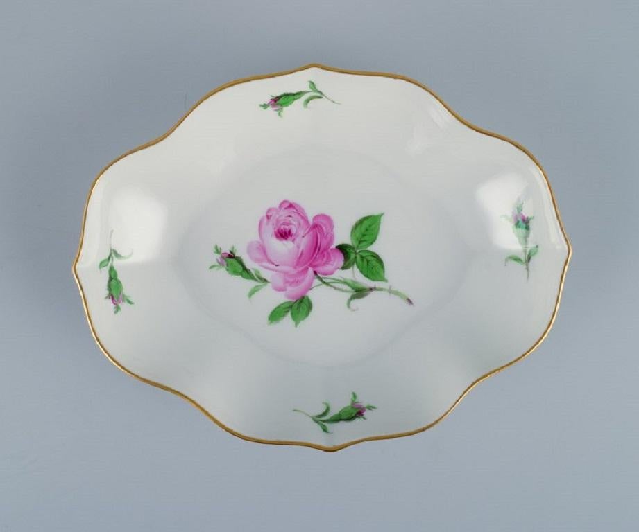 Hand-Painted Meissen, Germany, Pink Rose, Two Porcelain Bowls, 1930s/1940s For Sale