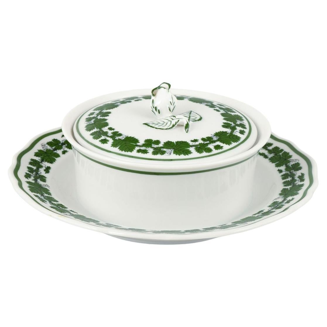 Meissen, Germany. Porcelain butter dish with lid. Vine-Leaf Pattern.