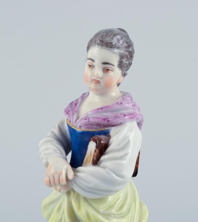 Meissen, Deutschland, Porzellanfigur. Eine junge Frau mit einem Buch. Anfang 20. Jh. (20. Jahrhundert) im Angebot