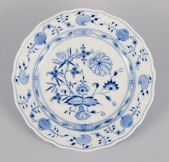 Meissen, Germany. Set of five Blue Onion pattern dinner plates.