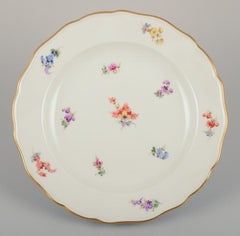 Meissen, Germany. Set of five deep dinner plates in porcelain.