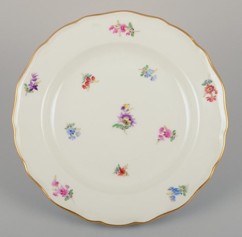 Meissen, Alemania. Juego de cinco platos hondos de porcelana. principios del siglo XX en venta