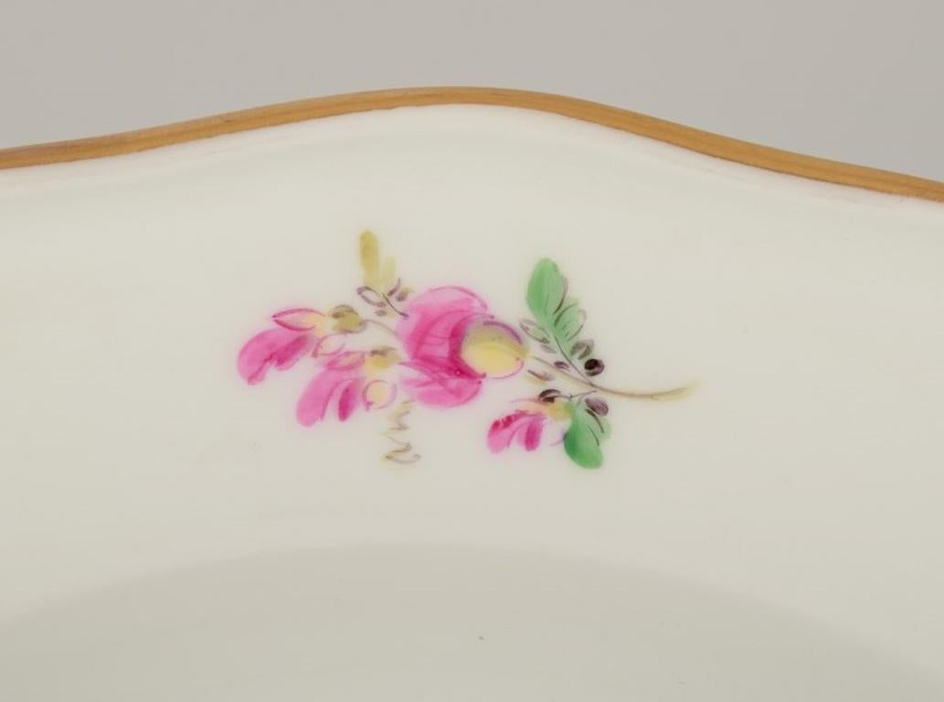 Meissen, Alemania. Juego de cinco platos hondos de porcelana. en venta 1