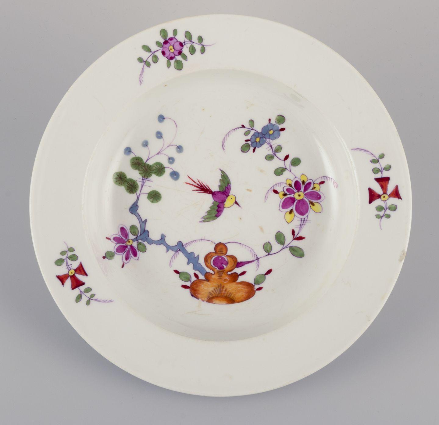 Meissen, Germany. Set of four antique porcelain soup plates. 19th C. In Excellent Condition For Sale In København, Copenhagen