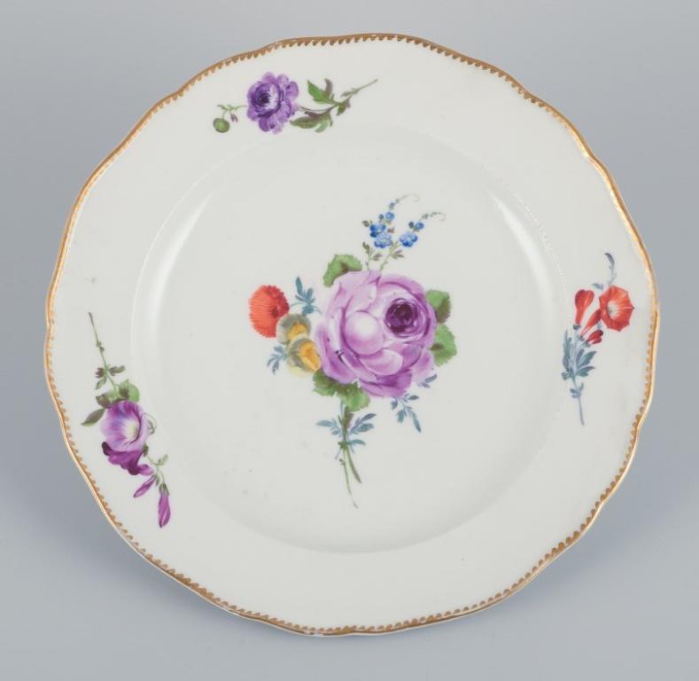 19th Century Meissen, Germany. Set of six antique porcelain dinner plates. Ca 1800 For Sale