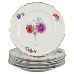 Meissen, Germany. Set of six Used porcelain dinner plates. Ca 1800