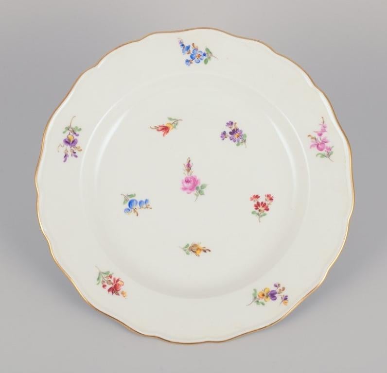 Meissen, Germany. Set of six dinner plates in porcelain. Early 20th C. In Excellent Condition For Sale In Copenhagen, DK