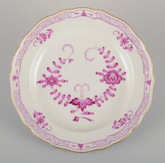 Meissen, Germany. Set of six "Pink Indian" porcelain lunch plates.