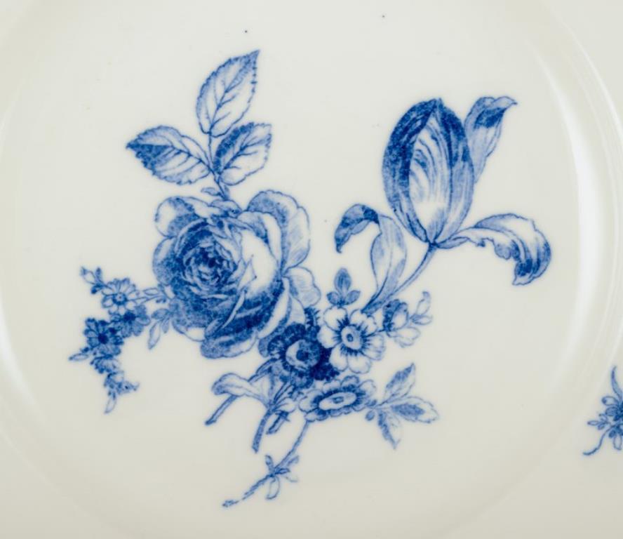 Meissen, Germany. Six dinner plates in porcelain. 1920s/30s For Sale 2