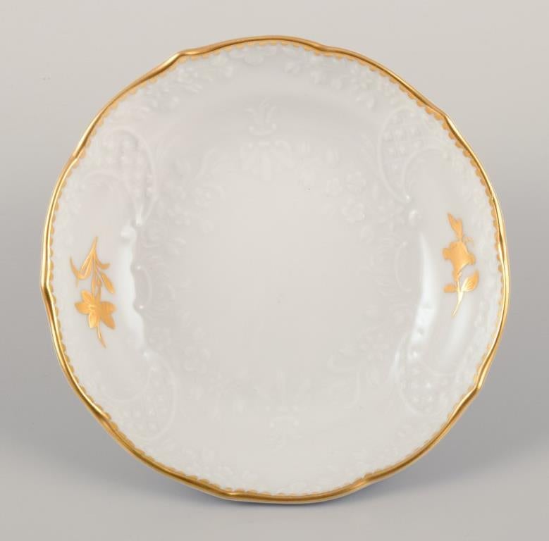 Porcellana Meissen, Germania. Set da caffè per sei persone in porcellana. Inizio del XX secolo. in vendita