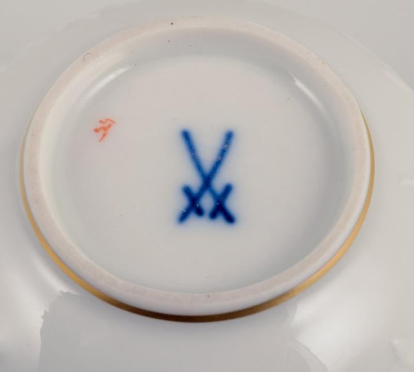 Meissen, Germania. Set da caffè per sei persone in porcellana. Inizio del XX secolo. in vendita 3