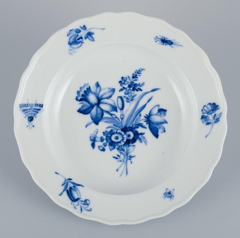 Meissen, Germany, three large deep plates, painted with flowers and insects In Excellent Condition For Sale In København, Copenhagen
