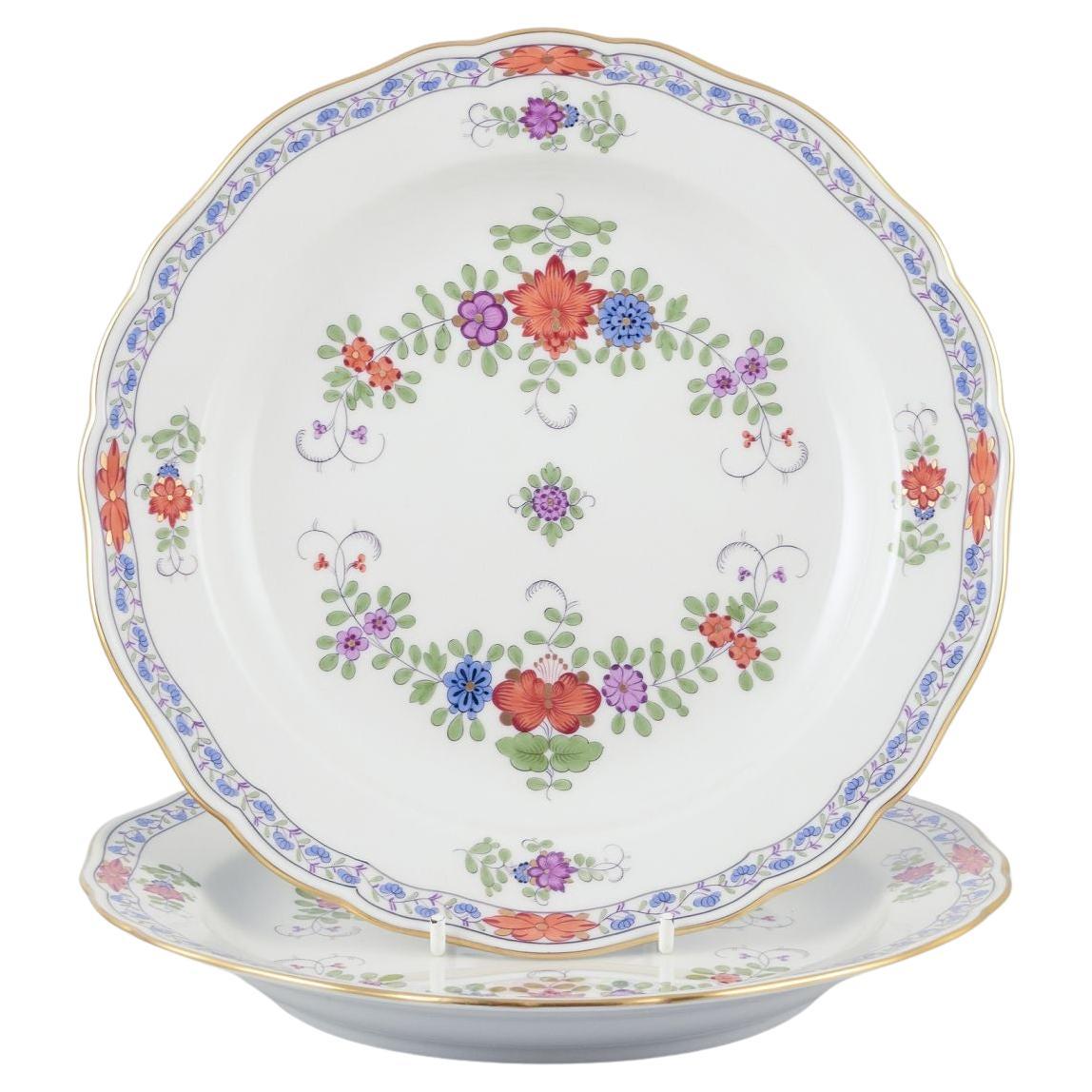 Meissen, Germany. Two ‘Kakiemon’ porcelain plates. For Sale