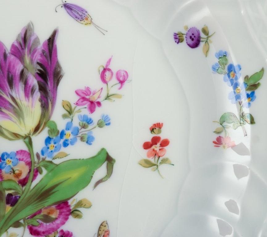 Meissen, Germany. Two open lace plates in porcelain, decorated with exotic bird For Sale 4