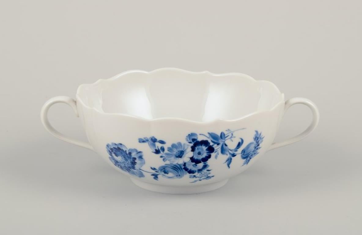 Hand-Painted Meissen, Germany. Two pairs of bouillon cups in blue-painted porcelain. For Sale